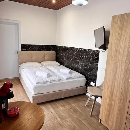 Apartmán Modern Studionr3 Kitchen Bathroom Terrace